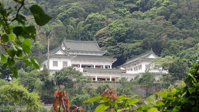 被滿山綠意所包圍的承天禪寺，清淨莊嚴