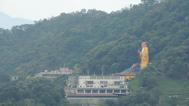 烘爐地南山福德宮